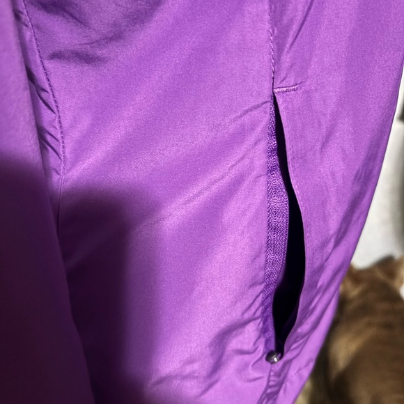 Helly Hansen Women's Purple windbreaker Jacket medium - Picture 6 of 11